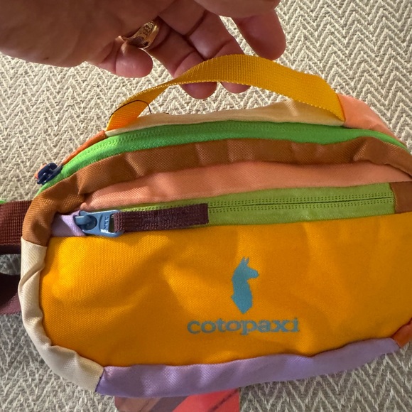 Cotopaxi Hip Pack Del Dia Multicolor Unisex All Season,Repurposed Material, NWT - Picture 10 of 12